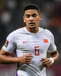  门兴格拉德巴赫配合默契，团队足球展现威力