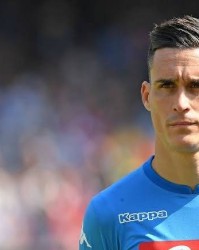  那不勒斯官宣续约当家射手奥斯梅恩  