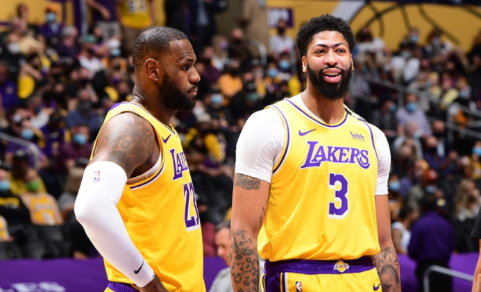  福克斯全能表现难救主，国王憾负森林狼遭遇三连败  