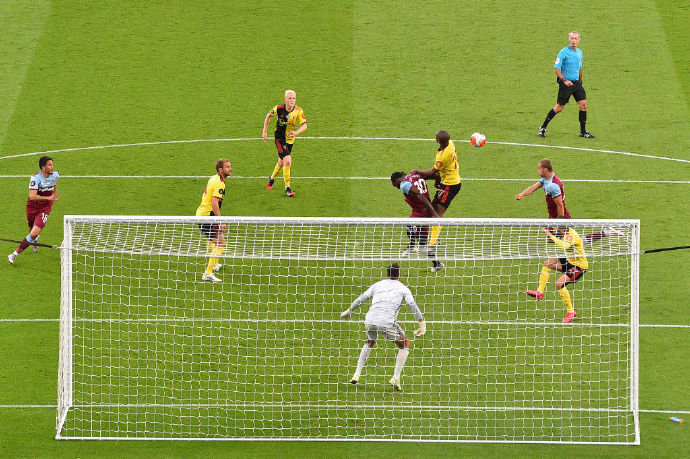  伯恩茅斯保级关键战告负，樱桃军团深陷降级泥潭